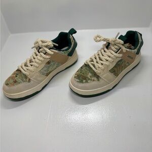 Men's Fashion Secret Forest Painting Knit Design Sneakers size EU 41 US 8/8.5